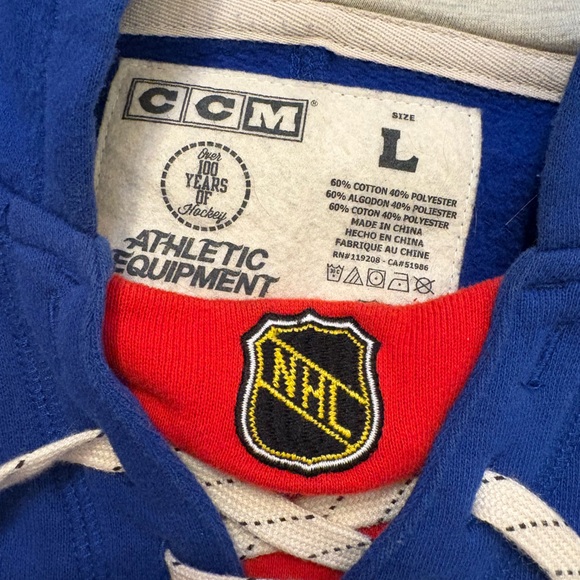 New York Rangers Hockey Style Front Pocket Pullover Hoodie CCM NHL Mens Size L - Picture 6 of 8